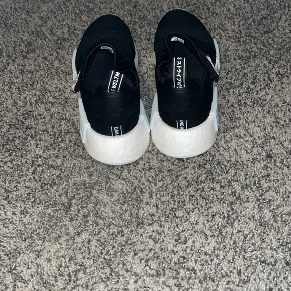 NMD_R1 adidas shoes - Picture 4 of 6